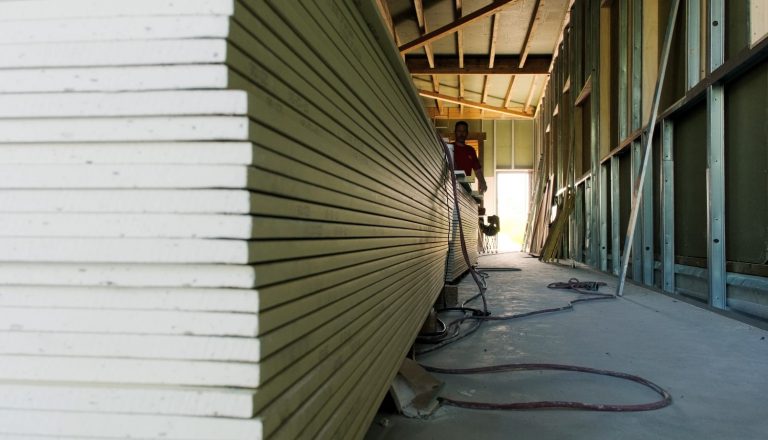 Teaser 3 – Le chantier s’accélère, le lieu prend forme