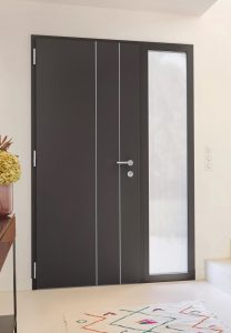 Porte_vitree_d-entree-aluminium-Morbihan-56-vue-inter-Maho